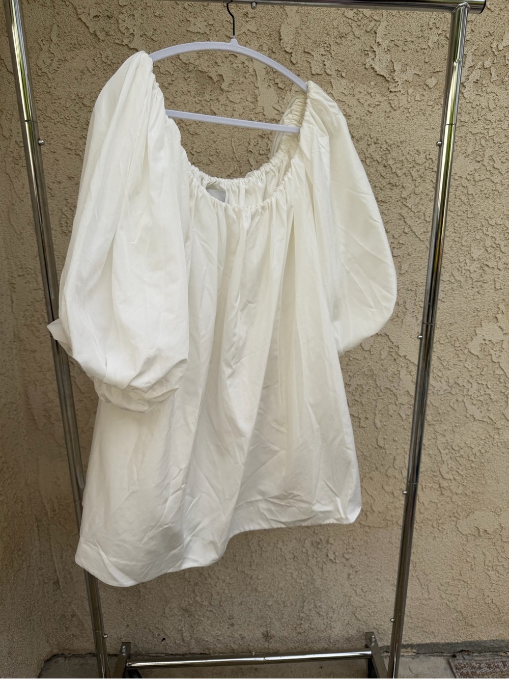 White Off-Shoulder Puff Sleeve Blouse / Dress